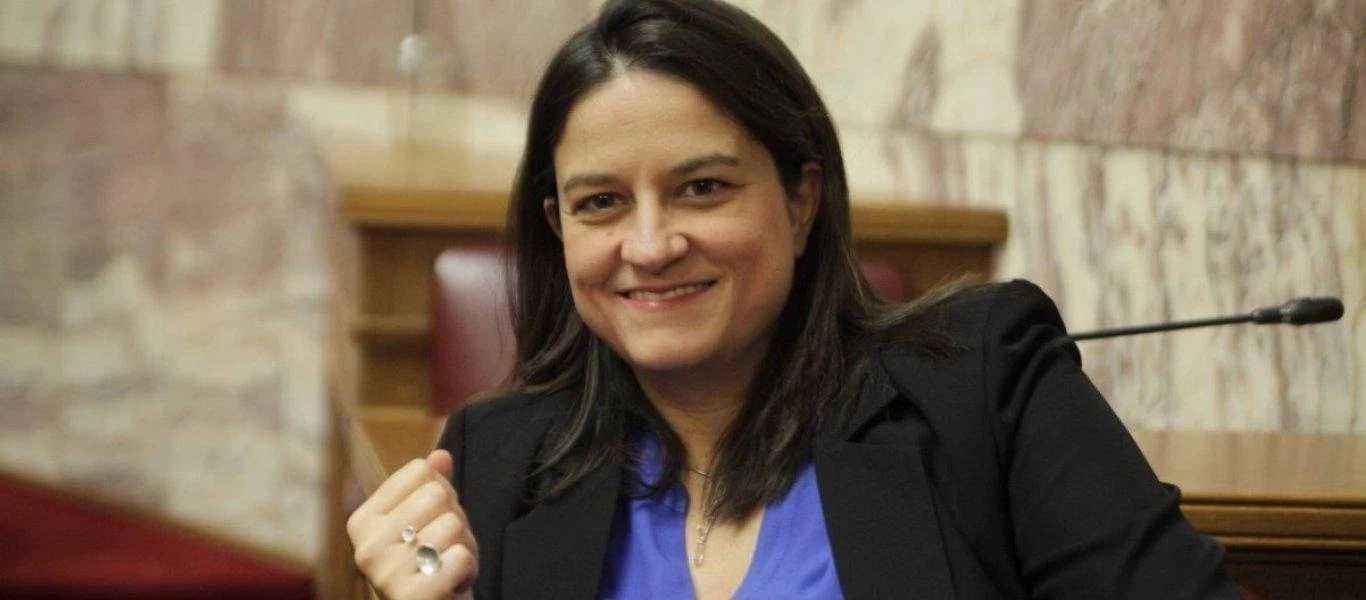 Ανατροπές στην Παιδεία: Οι νέες διατάξεις για μεταπτυχιακά, πτυχία κολεγίων και ξένων πανεπιστημίων